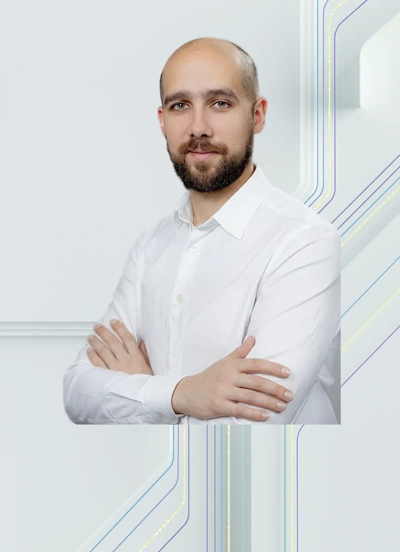 Руслан Аширов