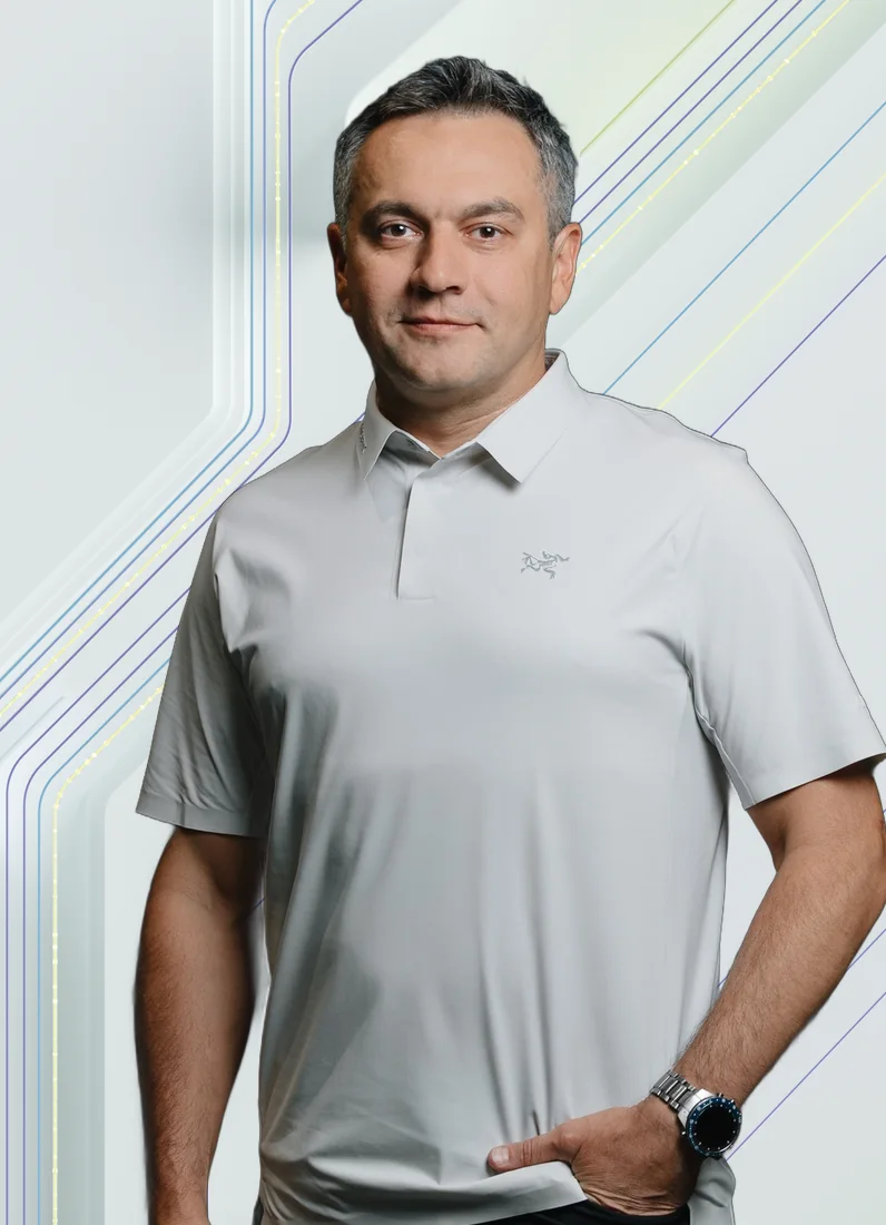 Антон Думин
