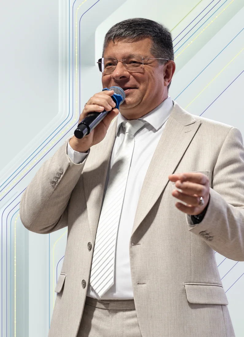 Илья Платонов